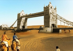 Polish engineers build bridge in desert